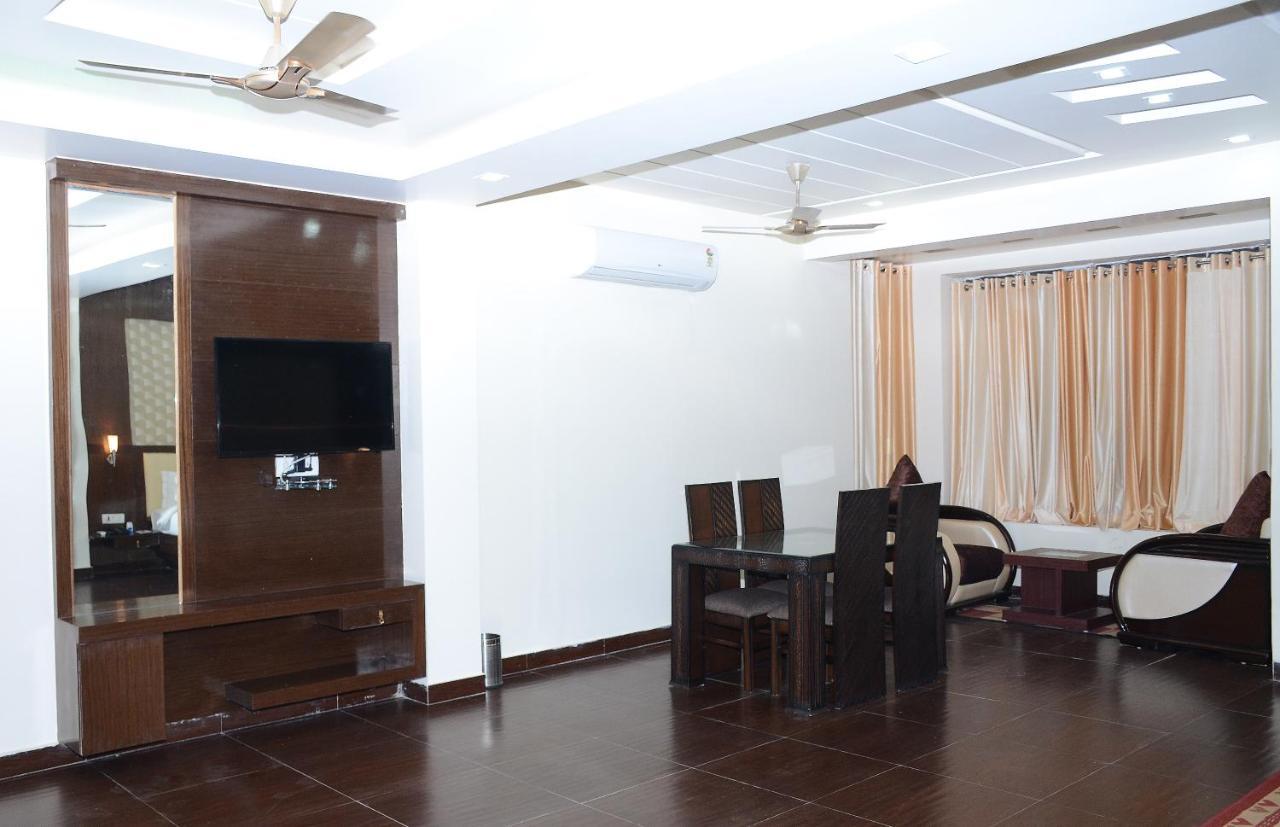 Vaishnavi Clarks Inn Buxar Экстерьер фото