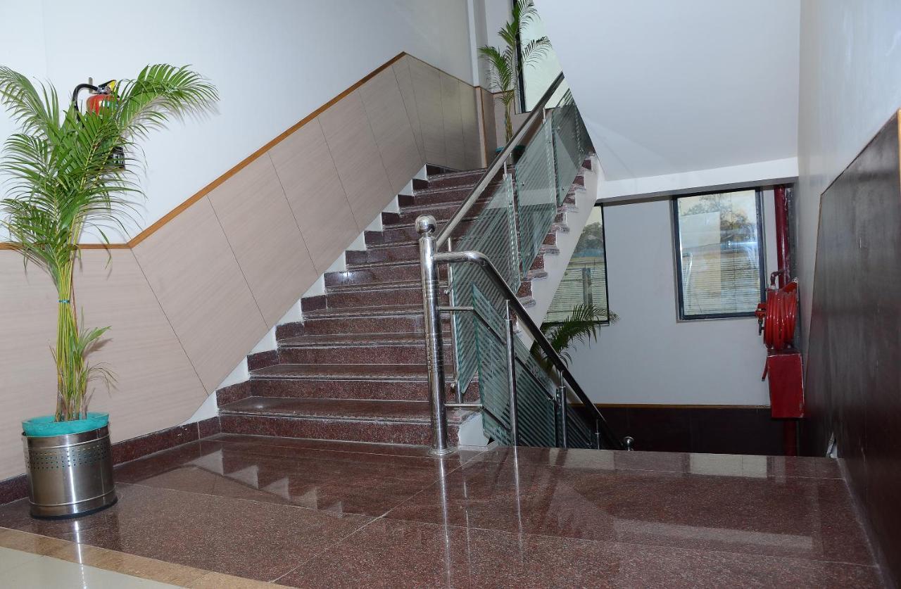 Vaishnavi Clarks Inn Buxar Экстерьер фото