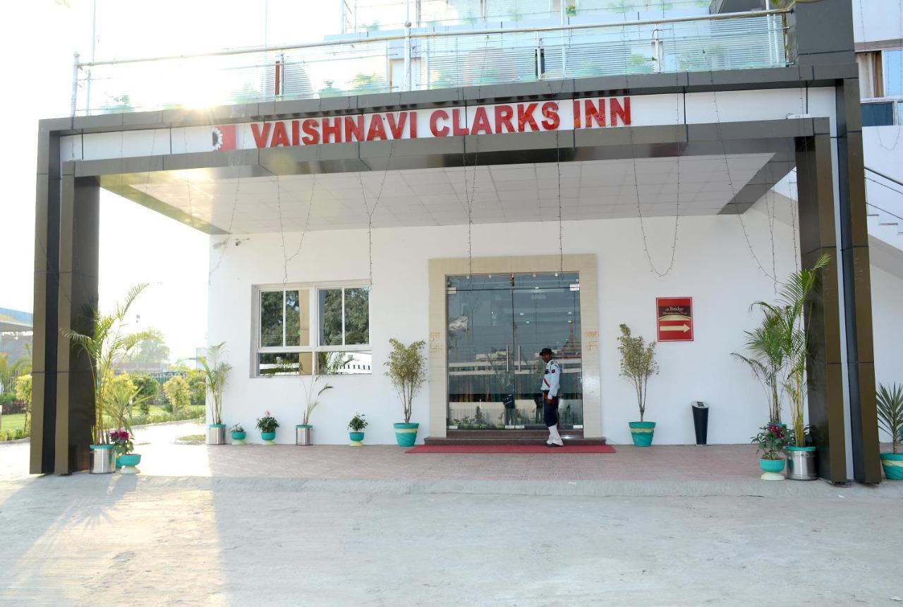 Vaishnavi Clarks Inn Buxar Экстерьер фото