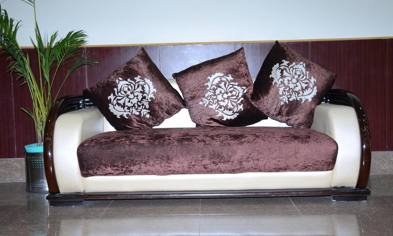 Vaishnavi Clarks Inn Buxar Экстерьер фото