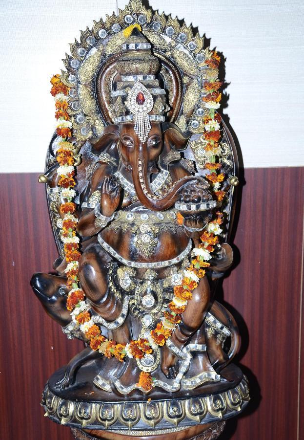 Vaishnavi Clarks Inn Buxar Экстерьер фото